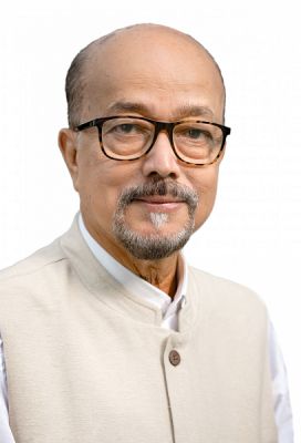  राज्यपाल ने पूर्व प्रधानमंत्री श्री अटल बिहारी बाजपेयी की जयंती पर किया नमन