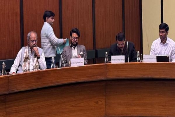 संवैधानिक सुधारों पर JPC की बैठक में सांसद बृजमोहन ने रखे सशक्त विचार