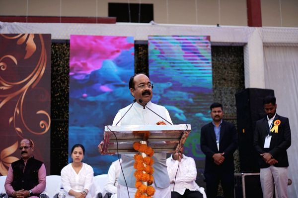 विद्यालय भवन केवल ईंट-गारे का ढांचा नहीं, बच्चों के भविष्य की नींव : श्री अरुण साव