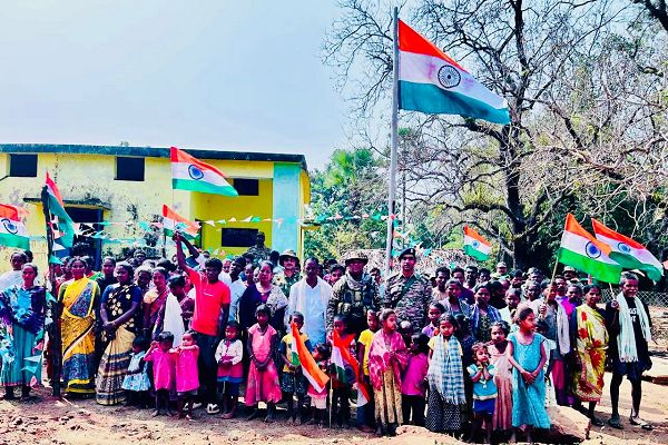 लाल आतंक पर भारी पड़ा लोकतंत्र