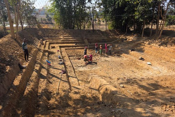  मनरेगा की &lsquo;आजीविका डबरी&rsquo; से संवर रही छोटे किसानों की तकदीर