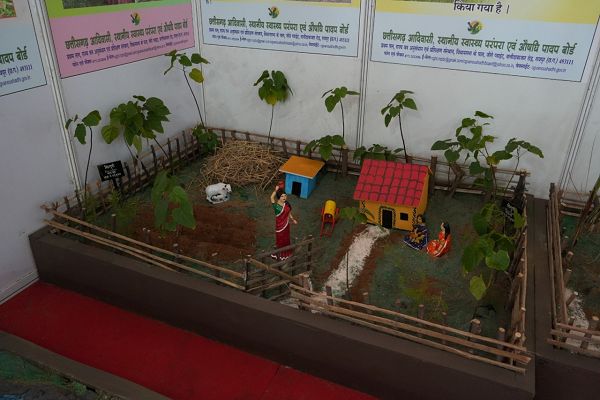 किसान मेले में औषधीय एवं सुगंधित पौधों की खेती के प्रति किसानों में बढ़ी रूझान