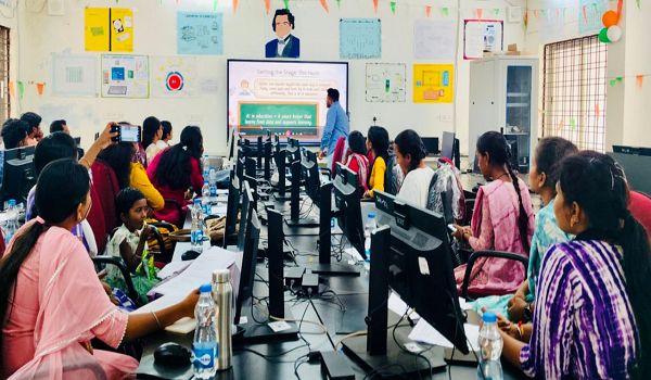 सुकमा के पोटाकेबिनों में एआई आधारित शिक्षा की शुरुआत