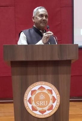 योग से सशक्त होगा युवा वर्ग, शिक्षा के साथ स्वास्थ्य भी आवश्यक :श्री रूपनारायण सिन्हा