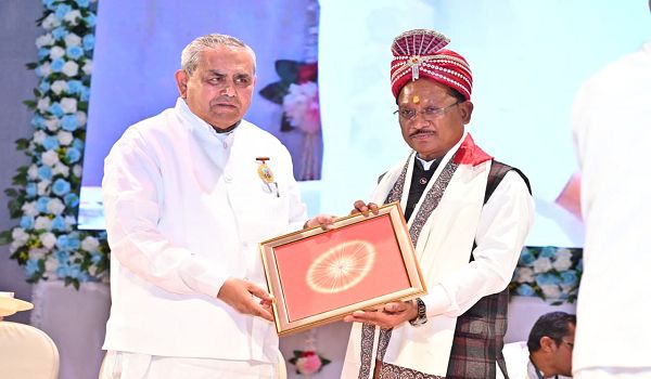 मुख्यमंत्री शांति सरोवर में आयोजित स्नेह मिलन एवं ब्रह्मा भोजन कार्यक्रम में हुए शामिल