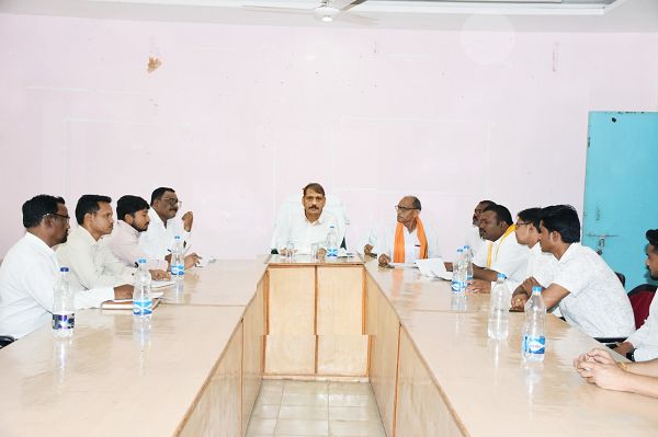 कलेक्टर ने पिपरिया में चल रहे विभिन्न निर्माण कार्यों की प्रगति की समीक्षा की