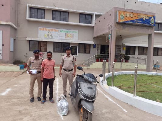  ????	 गरियाबंद पुलिस द्वारा 09 लीटर अवैध शराब का परिवहन करते आरोपी को किया गया गिरफ्तार।