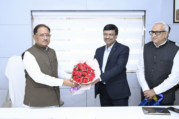 सेल सीएमडी का भिलाई दौरा, मुख्यमंत्री से मिलकर संयंत्र विस्तार के लिए मांगा सहयोग