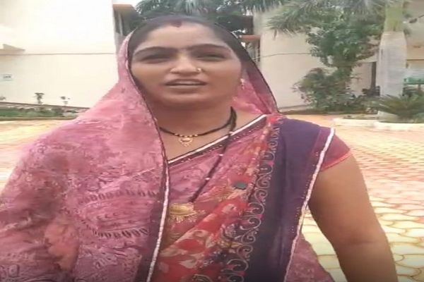 राखी के धागे में विश्वास अपार : महतारी वंदन योजना से संवर रही छत्तीसगढ़ की बहनों की खुशियां