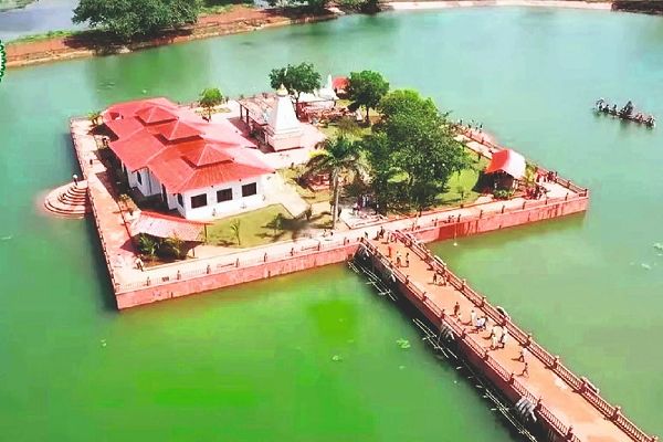 छत्तीसगढ़ का चंदखुरी भगवान राम की माता कौशल्या की जन्मस्थली है.