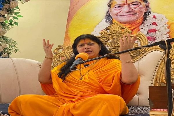  क्यों है महापुरुष (गुरु) की आवश्यकता - सुश्री धामेश्वरी देवी