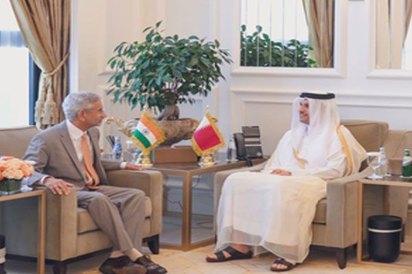 जयशंकर ने दोहा में कतर व भारत के संबंधों को और मजबूत बनाने पर  चर्चा की 
