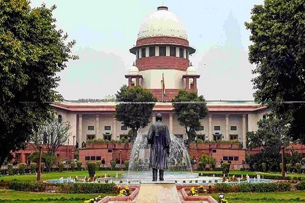 उत्तराखंड सरकार के अधिकारियों को राहत, दंडात्मक कार्रवाई पर रोक
