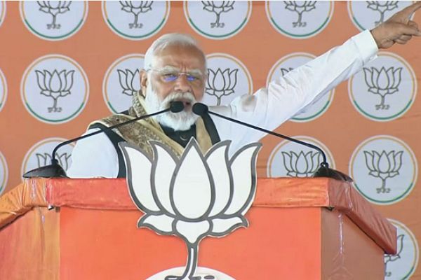 बिहार का बच्चा अब रंगदार नहीं, इंजीनियर और डॉक्टर बनेगा: मोदी