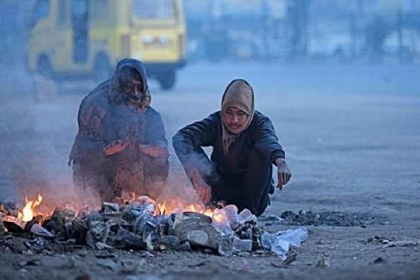 ठंड की चपेट उत्तर भारत, इन राज्यों में बर्फबारी के आसार