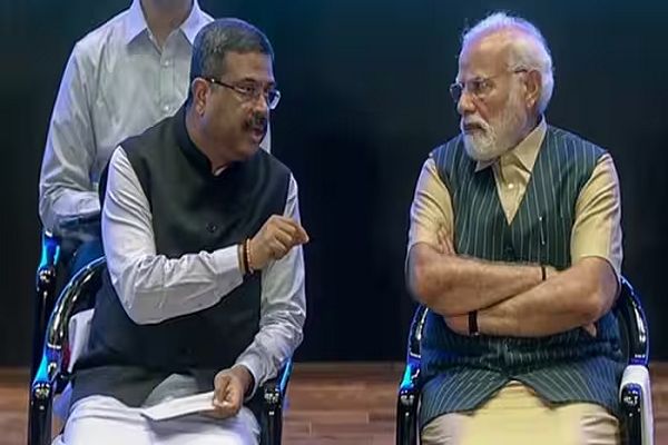 धर्मेंद्र प्रधान के इस्तीफे पर कैसे बदल गई मोदी सरकार की सोच, ये है अंदर की कहानी