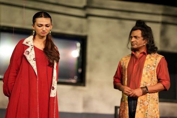 'नकाब' के हाउसफुल शो के बीच शोरा सिद्दीकी की एक्टिंग को मिल रही जमकर तारीफ