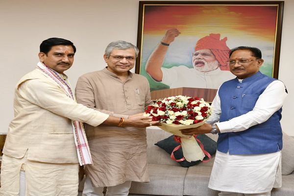 छत्तीसगढ़ में रेलवे विकास को मिलेगी रफ्तार, CM साय की रेल मंत्री वैष्णव के साथ अहम बैठक