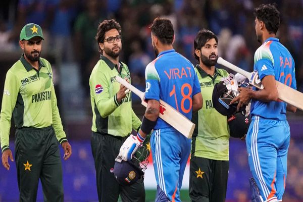 'Kohli का विराट रूप, पाकिस्तान को पटका..', India से मिली हार के बाद पाकिस्तानी मीडिया का रिएक्शन वायरल