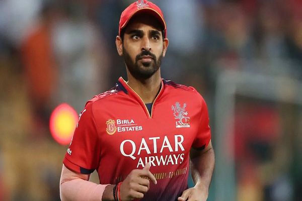 Bhuvneshwar Kumar ने GT Vs RCB मैच में रचा इतिहास, ड्वेन ब्रावो के IPL रिकॉर्ड की बराबरी की